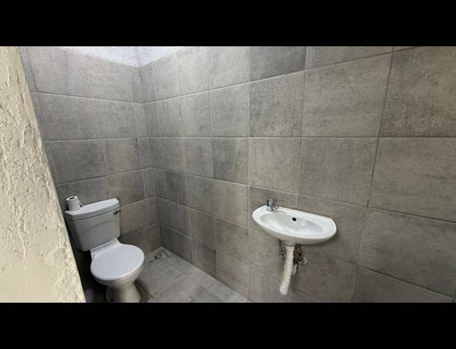 2 BEDROOM HOUSE FOR SALE IN SOSHANGUVE VV